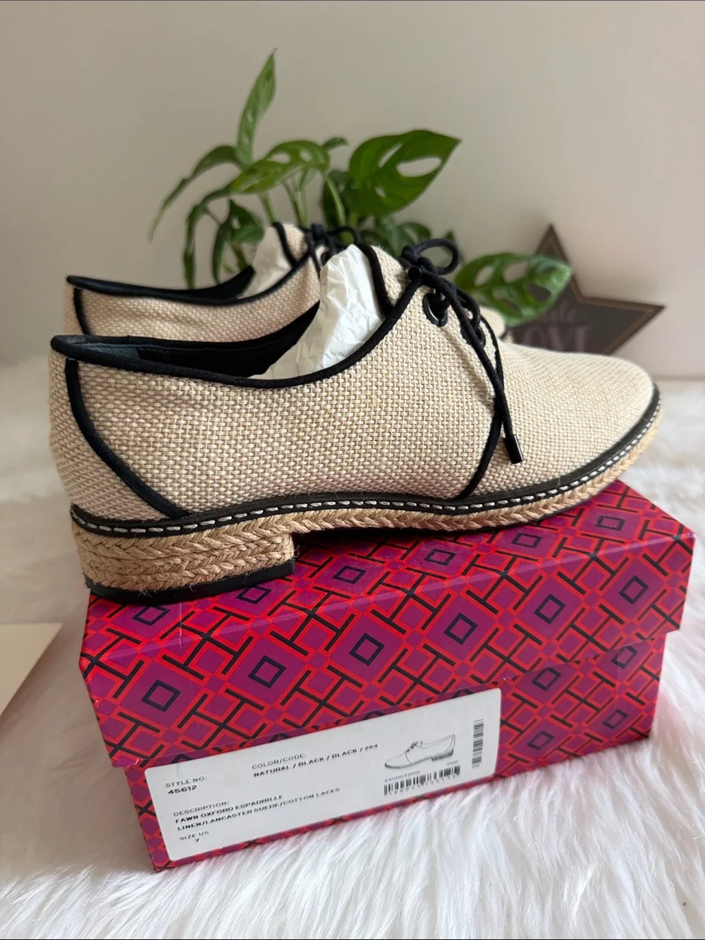 Tory Burch woven beige